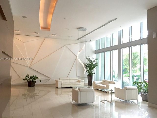 79 SW 12th St 3507-S, Miami, FL 33130