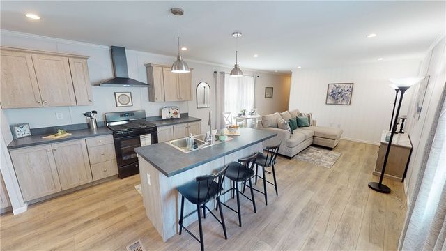 34 Granite Dr, Finleyville, PA 15332