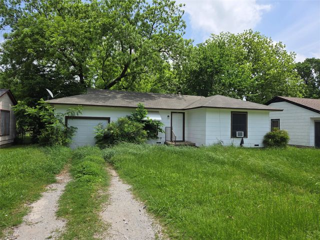 1806 N Culberson Street, Gainesville, TX 76240