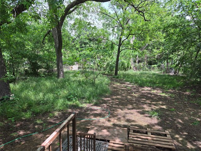 1806 N Culberson Street, Gainesville, TX 76240
