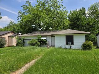 1806 N Culberson Street, Gainesville, TX 76240