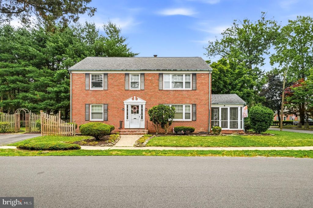 401 CREST AVE, Haddon Heights, NJ 08035