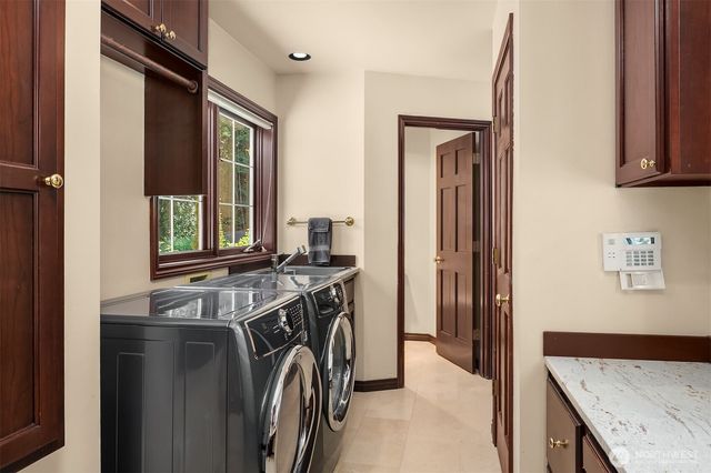 19955 NE 129th Street, Woodinville, WA 98077