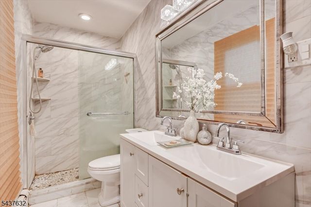 44 Lynwood Ave, Franklin Twp., NJ 08823