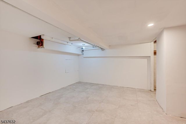 44 Lynwood Ave, Franklin Twp., NJ 08823
