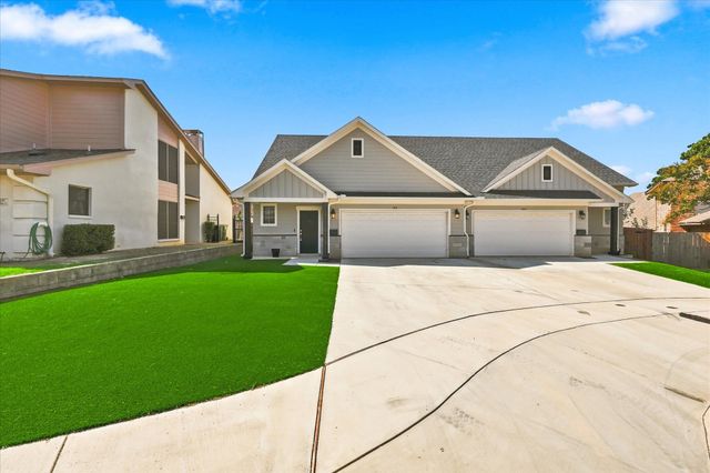 216 Wayside Court, Bedford, TX 76021