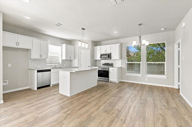 216 Wayside Court, Bedford, TX 76021