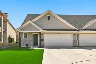 216 Wayside Court, Bedford, TX 76021