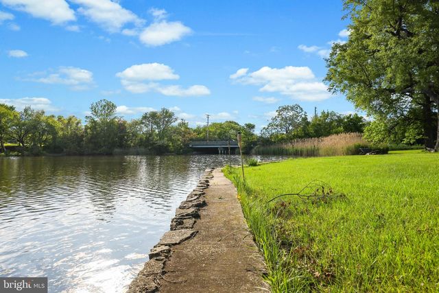 2005 EASTERN BLVD, Middle River, MD 21220