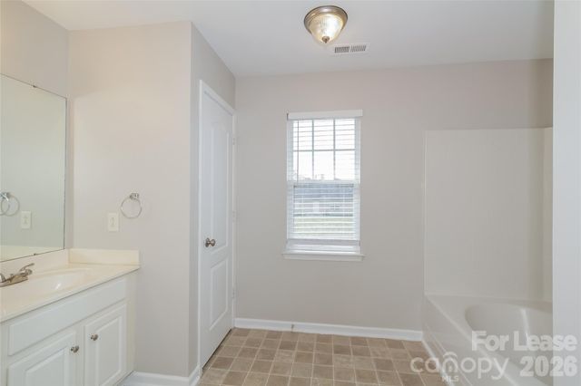 2117 Sebastiani Drive, Charlotte, NC 28214
