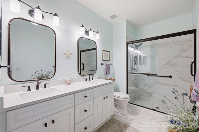 12358 Copper Mountain Boulevard 176 Garage, Charlotte, NC 28277