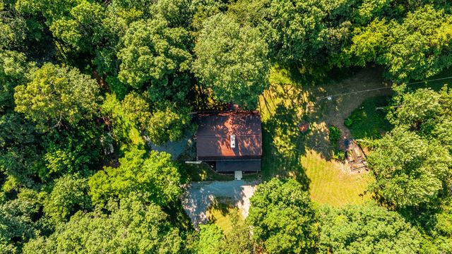 2076 Martins Chapel Church Rd, Springfield, TN 37172