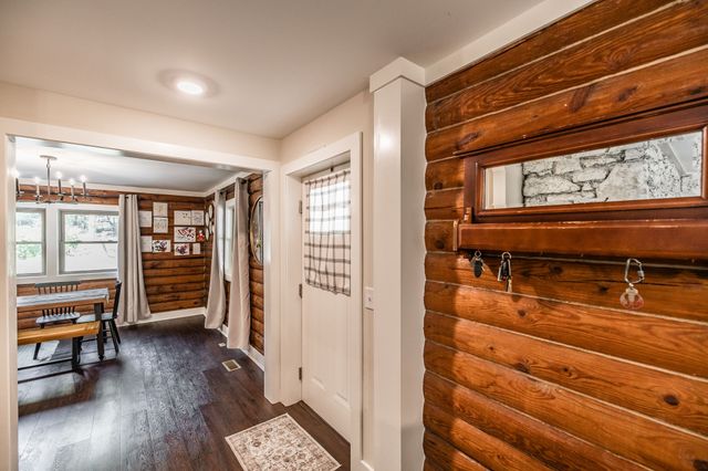 2076 Martins Chapel Church Rd, Springfield, TN 37172