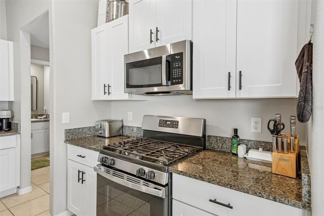 9415 LEMON DROP LOOP, Sun City Center, FL 33573