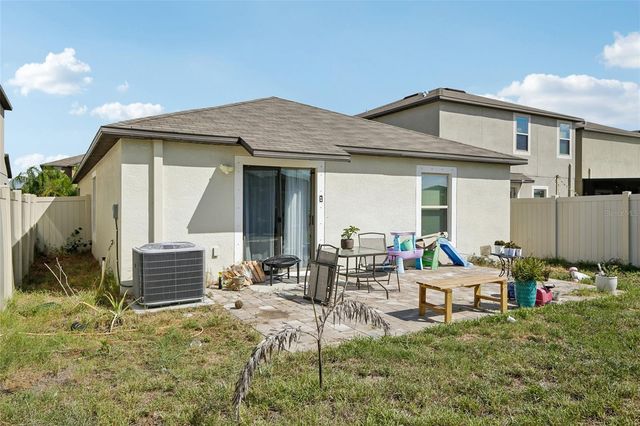 9415 LEMON DROP LOOP, Sun City Center, FL 33573