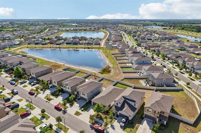 9415 LEMON DROP LOOP, Sun City Center, FL 33573