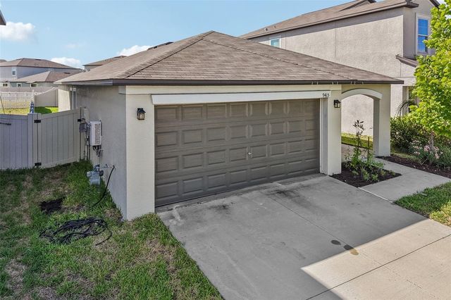 9415 LEMON DROP LOOP, Sun City Center, FL 33573