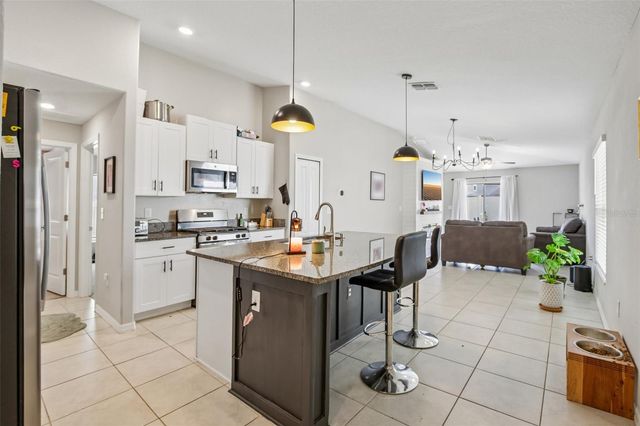 9415 LEMON DROP LOOP, Sun City Center, FL 33573
