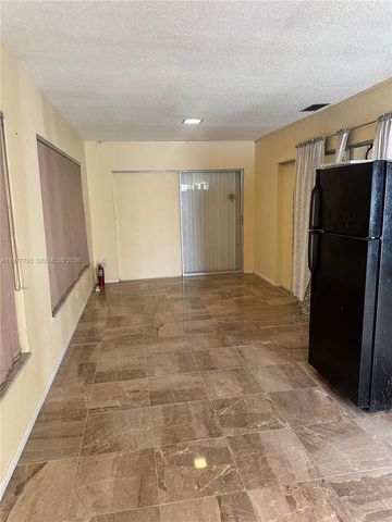 4933 NW 42nd St, Lauderdale Lakes, FL 33319