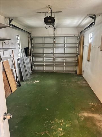 4933 NW 42nd St, Lauderdale Lakes, FL 33319