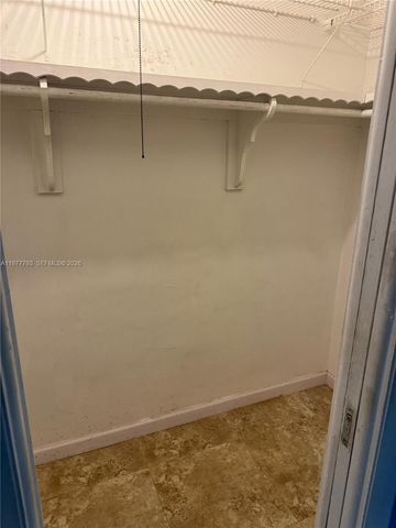 4933 NW 42nd St, Lauderdale Lakes, FL 33319