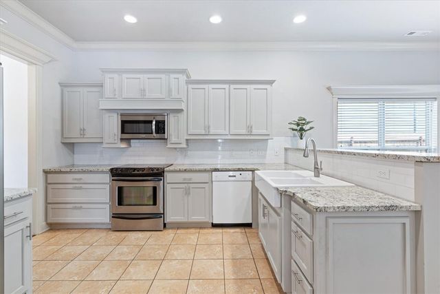 3714 W Cherokee Street, Rogers, AR 72758
