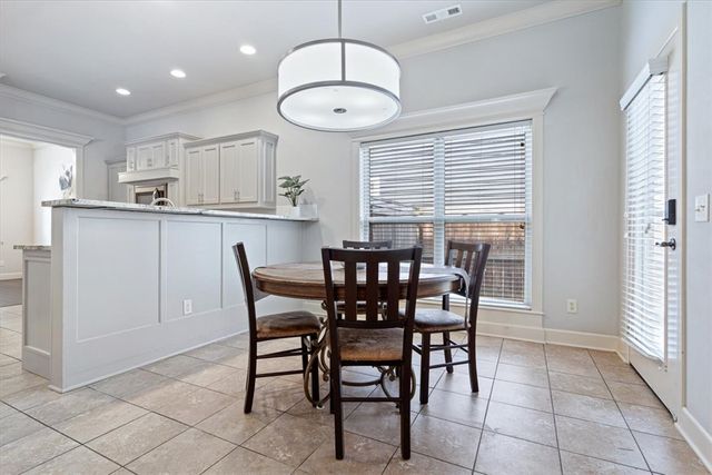 3714 W Cherokee Street, Rogers, AR 72758