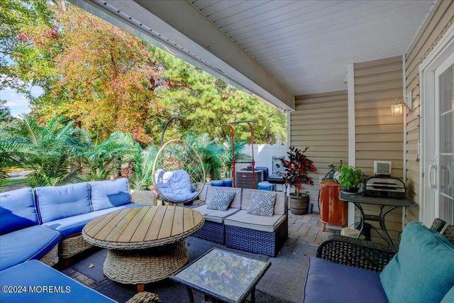 125 Bedford Place, Morganville, NJ 07751