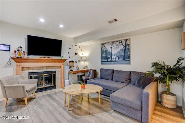 125 Bedford Place, Morganville, NJ 07751