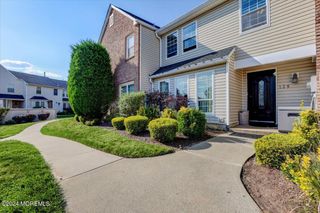 125 Bedford Place, Morganville, NJ 07751