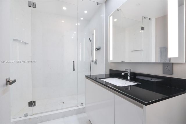 18555 Collins Ave 1605, Sunny Isles Beach, FL 33160