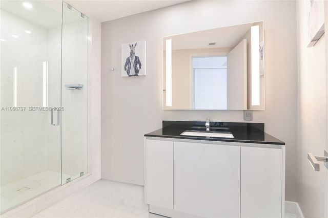 18555 Collins Ave 1605, Sunny Isles Beach, FL 33160