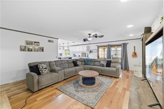 42911 Normandy, Lancaster, CA 93536