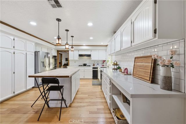 42911 Normandy, Lancaster, CA 93536