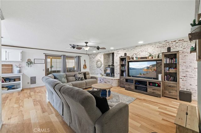 42911 Normandy, Lancaster, CA 93536