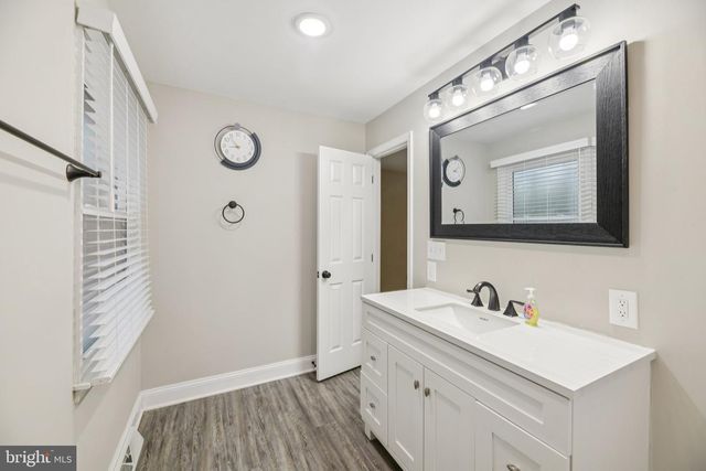 6975 ROSE LN, La Plata, MD 20646