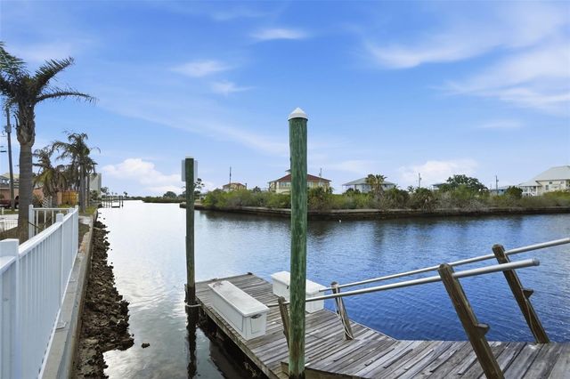 13822 MALCOLM AVENUE, Hudson, FL 34667