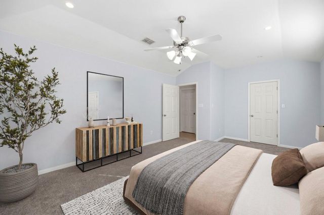 7 Caliche CT, Wimberley, TX 78676