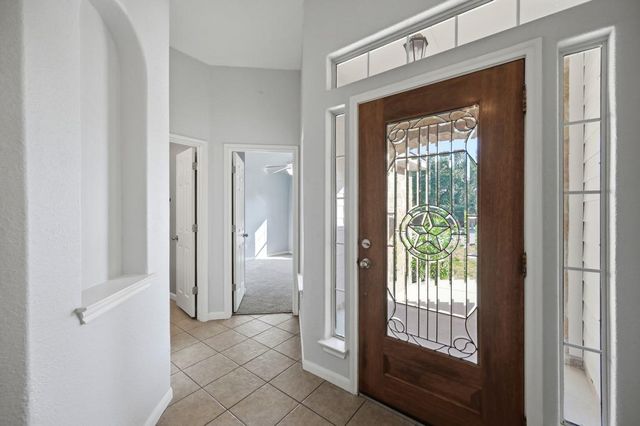 7 Caliche CT, Wimberley, TX 78676