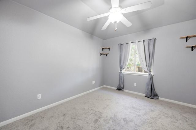 7 Caliche CT, Wimberley, TX 78676