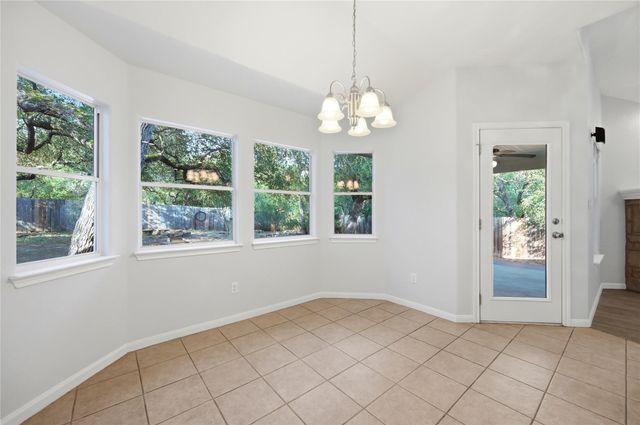 7 Caliche CT, Wimberley, TX 78676