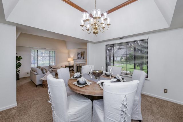 2808 W Downing Court W, Fresno, CA 93711