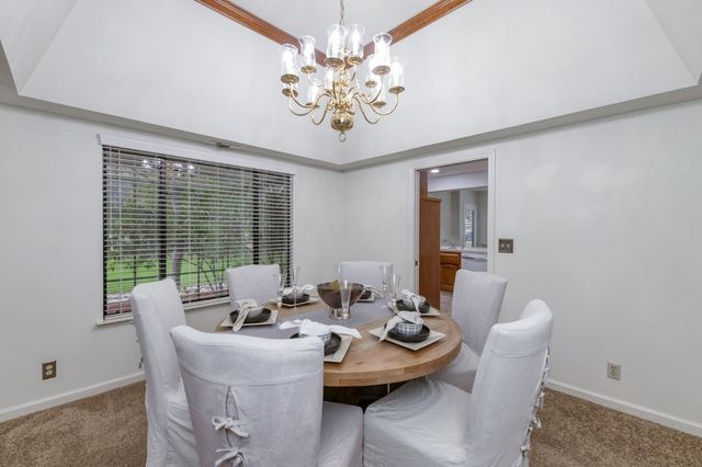 2808 W Downing Court W, Fresno, CA 93711