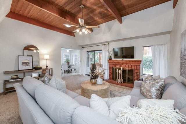 2808 W Downing Court W, Fresno, CA 93711