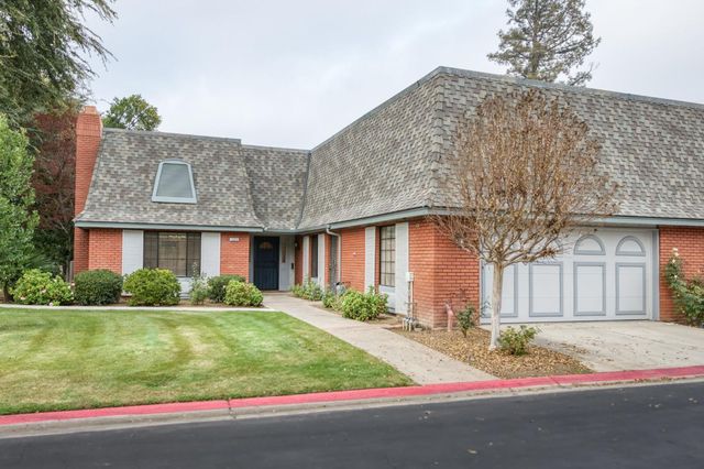 2808 W Downing Court W, Fresno, CA 93711