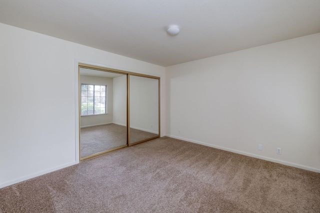 2808 W Downing Court W, Fresno, CA 93711