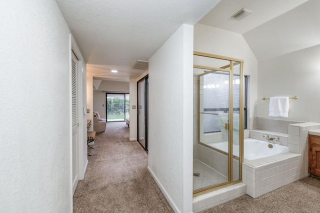 2808 W Downing Court W, Fresno, CA 93711