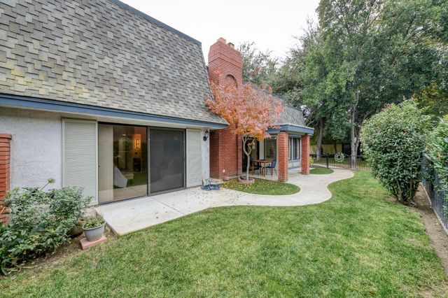 2808 W Downing Court W, Fresno, CA 93711