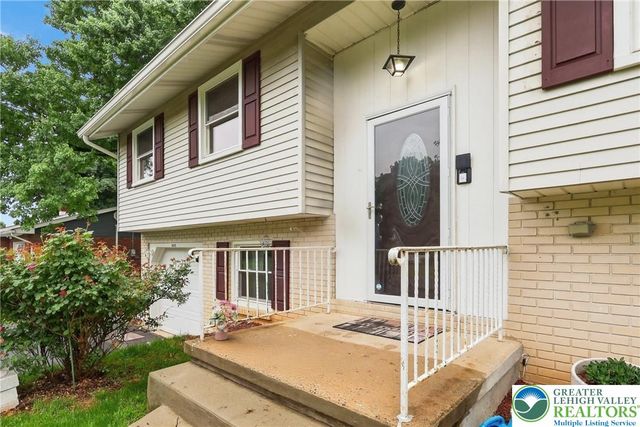 3635 Stephen Crane Lane, Hanover Twp, PA 18017