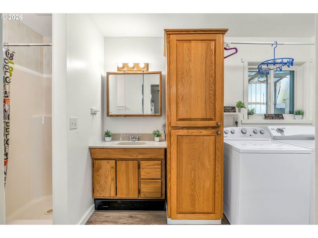 3006 Ne 127TH Ave, Vancouver, WA 98682